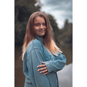 Adéla Hanzlová